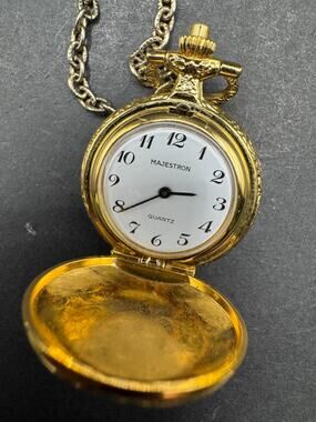 Majestron Quartz Pocket Watch Men 23mm Gold Tone Full Hunter Flower W/ Chain